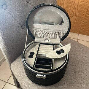 Jewelry Case, black, roomy, with mirror and keys